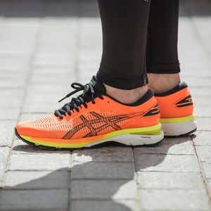 Asics Kayano 25 Running Shoes - BARELY WORN